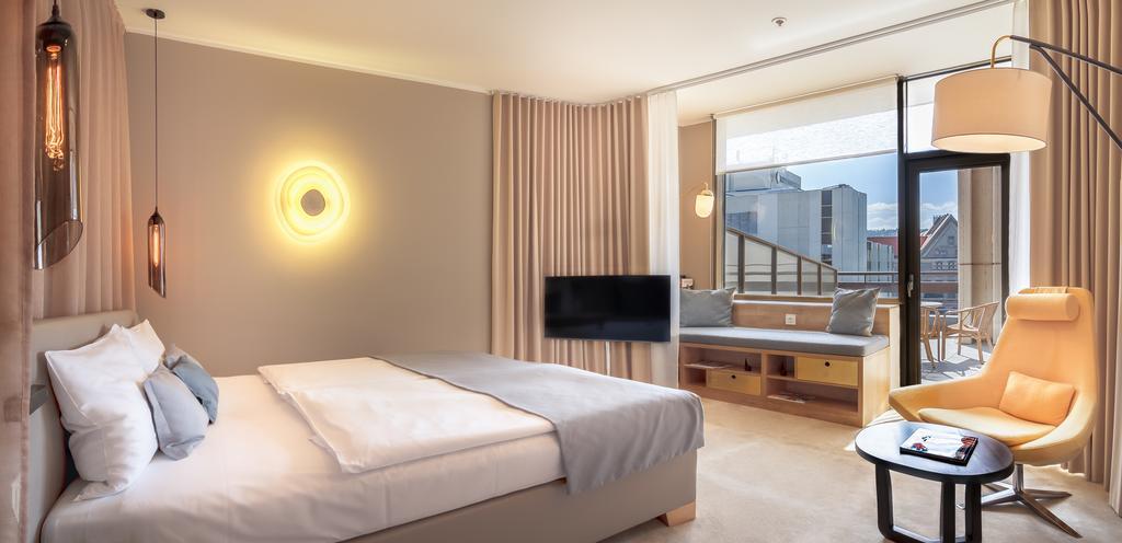 Deluxe Double or Twin room Castle view Terrace,706847446:JPEG